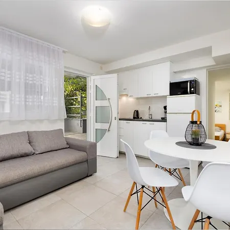 Pivas Nr 3 Pensiune Malinska