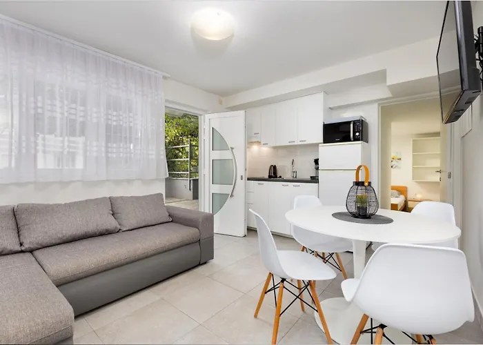 Pivas Nr 3 Pensión Malinska